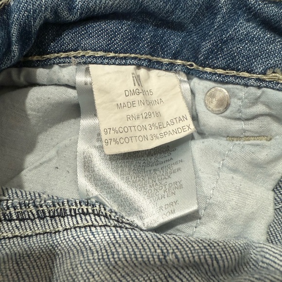 Machine Y2K Low-Rise Distressed Denim Shorts Size 28 - Picture 4 of 5